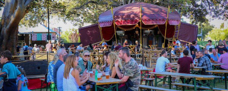 Hungry? Here's what to eat at Fringe hubs.